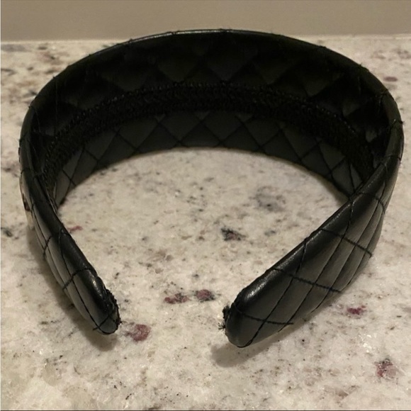 NWOT Michael Kors MK Black Quilted Wide Headband Hairband Hair Band Accessory - Picture 3 of 7